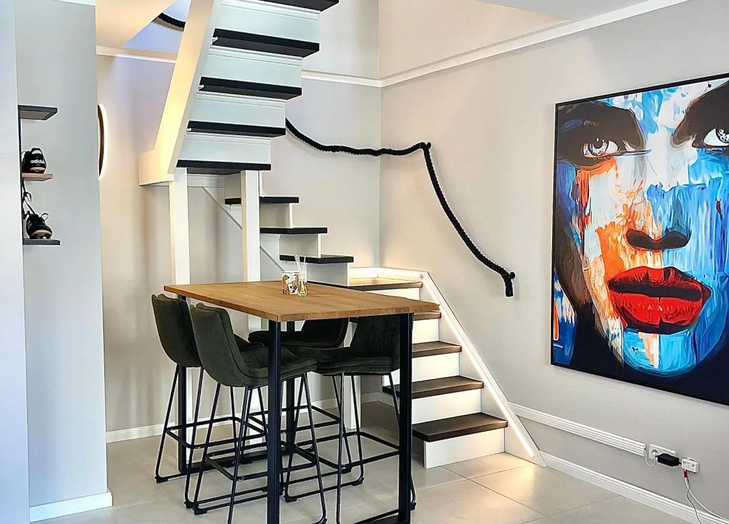 Design Apartment Auf 2 Etagen Mit Balkon Nahe Isar & Innenstadt Muenchen location